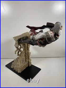 Assassins Creed 2 Ezio Leap Of Faith Figure UBI Collectibles Pure Arts Ubisoft