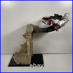 Assassins Creed 2 Ezio Leap Of Faith Figure UBI Collectibles Pure Arts Ubisoft