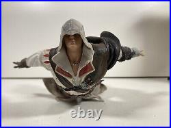 Assassins Creed 2 Ezio Leap Of Faith Figure UBI Collectibles Pure Arts Ubisoft