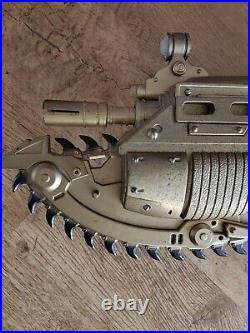 Official NECA Gears of War Chainsaw Lancer Replica Read Description (damaged)
